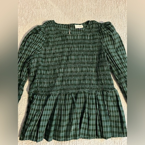 Universal thread green plaid peplum shirt with smocking. - Picture 1 of 2